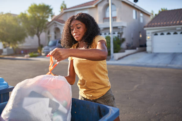 Best Estate Cleanout Services  in Phillips, WI